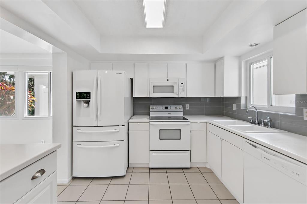 3915 SCHWALBE DRIVE UNIT 128