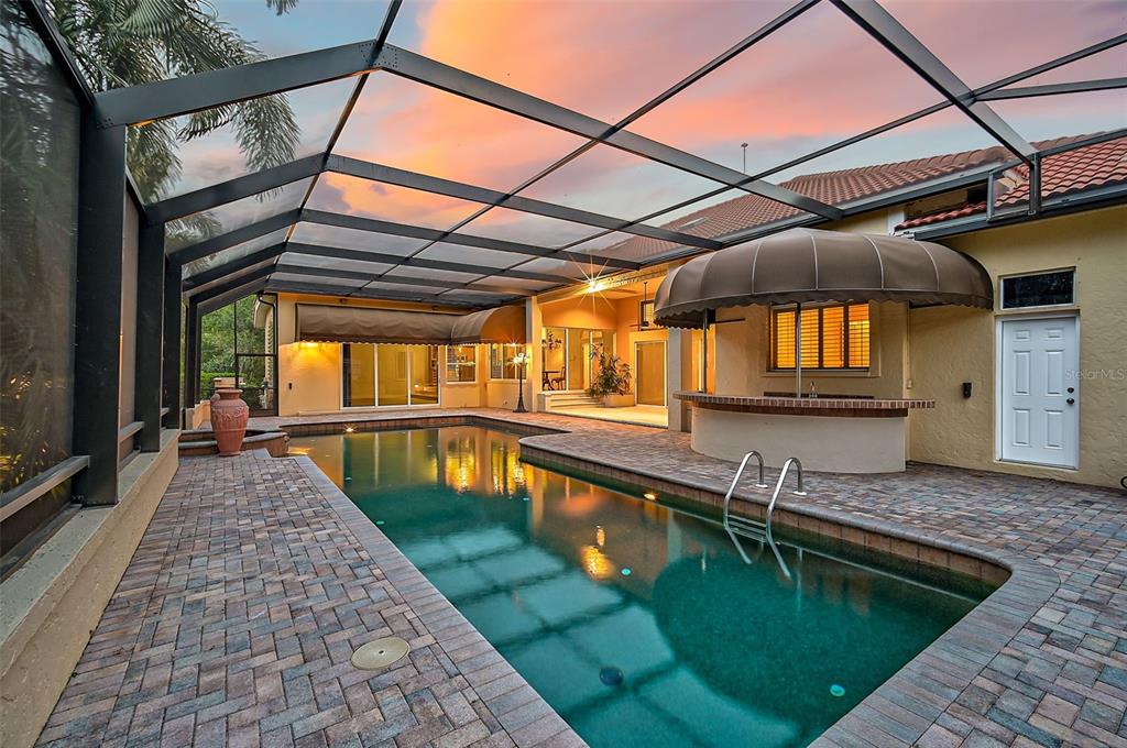 909 MACEWEN DRIVE