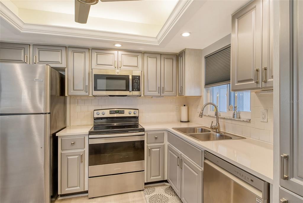 2607 RIVERBLUFF PARKWAY UNIT V