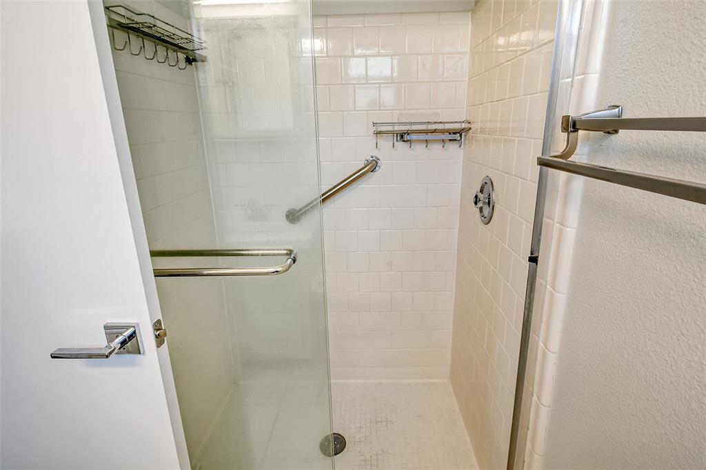 2607 RIVERBLUFF PARKWAY UNIT V
