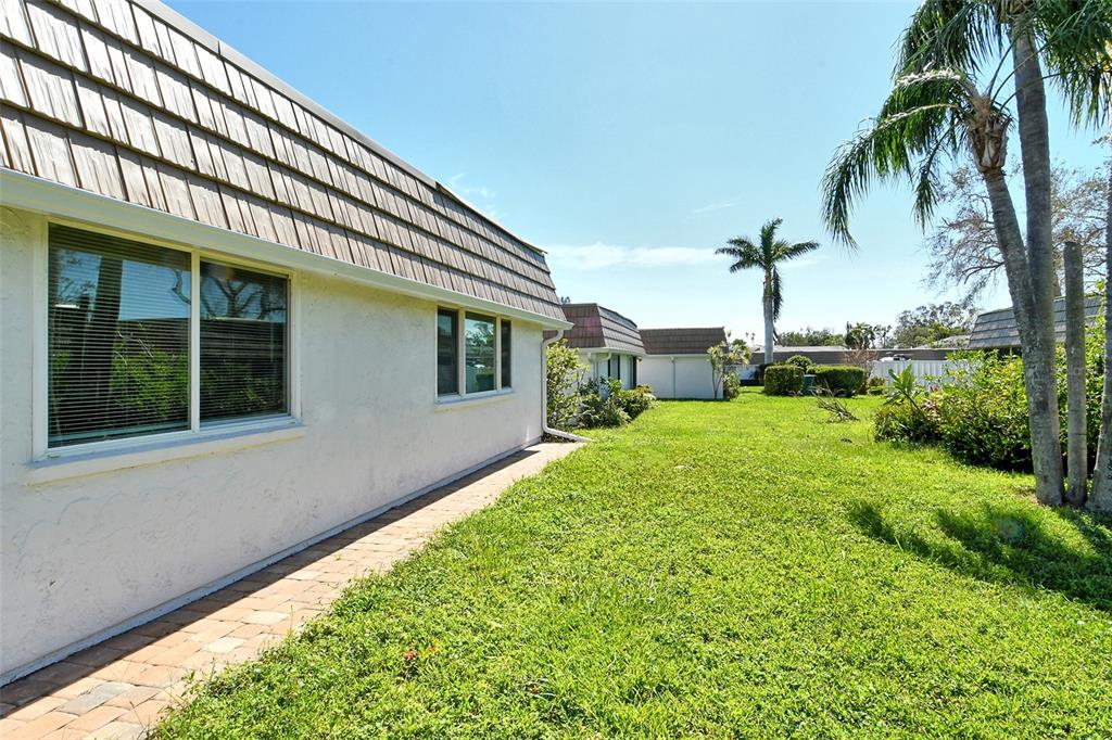 2607 RIVERBLUFF PARKWAY UNIT V