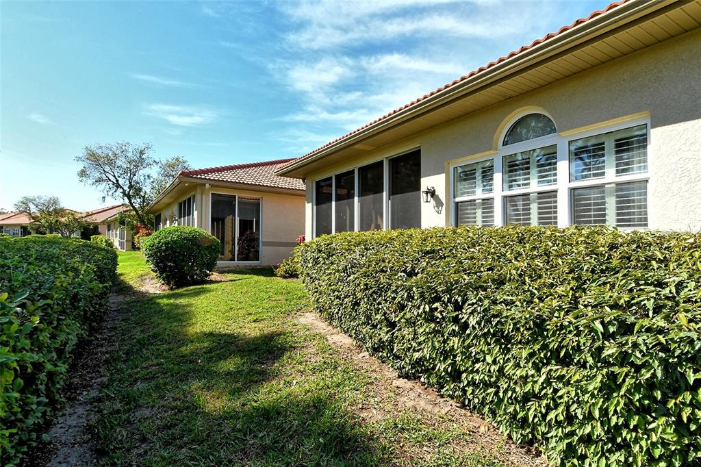 3416 W CHELMSFORD COURT UNIT 2