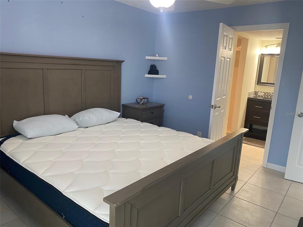 2763 WOODGATE LANE UNIT 208