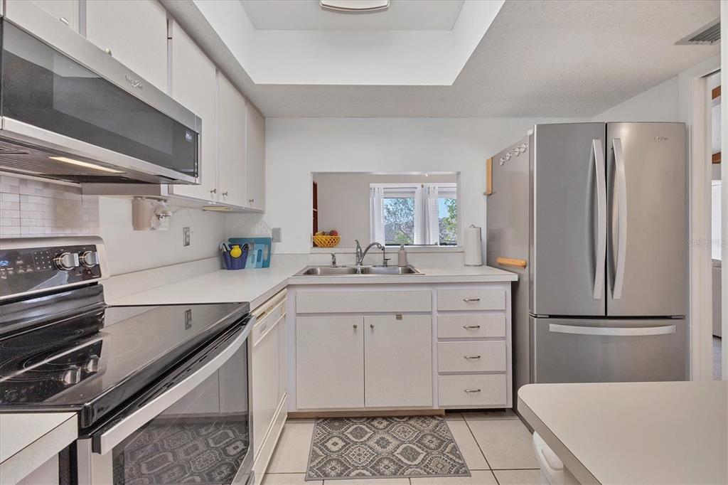 2446 CLUBHOUSE CIRCLE UNIT 202