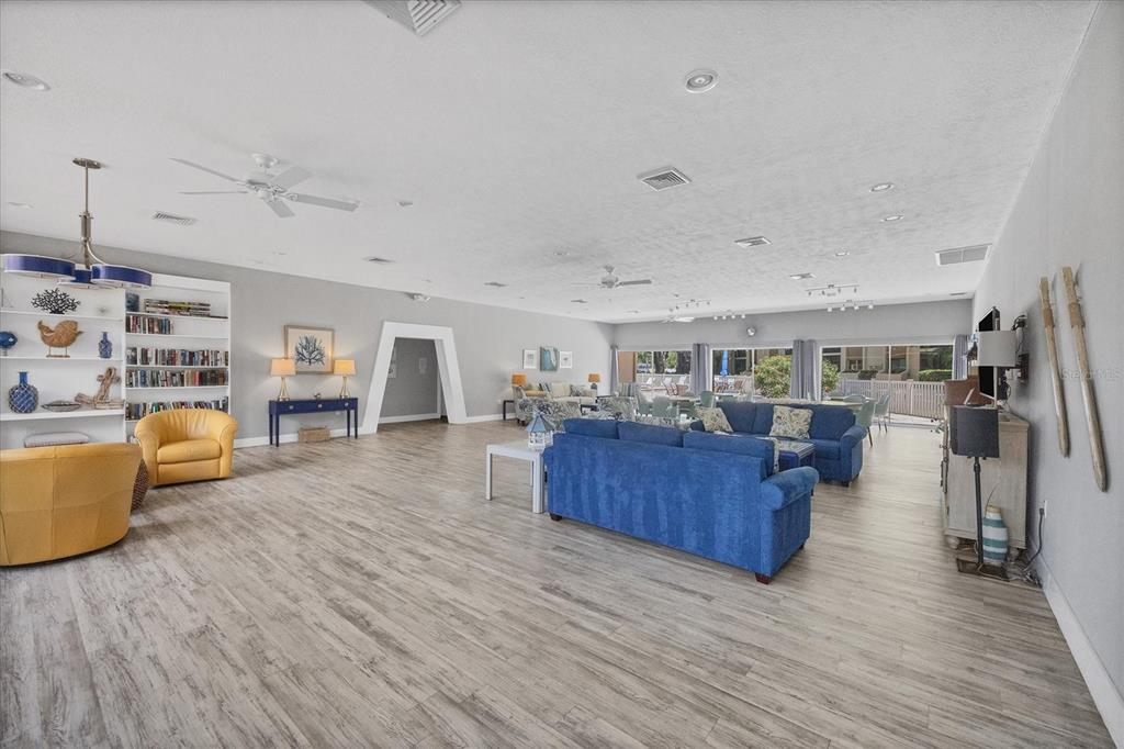 2446 CLUBHOUSE CIRCLE UNIT 202