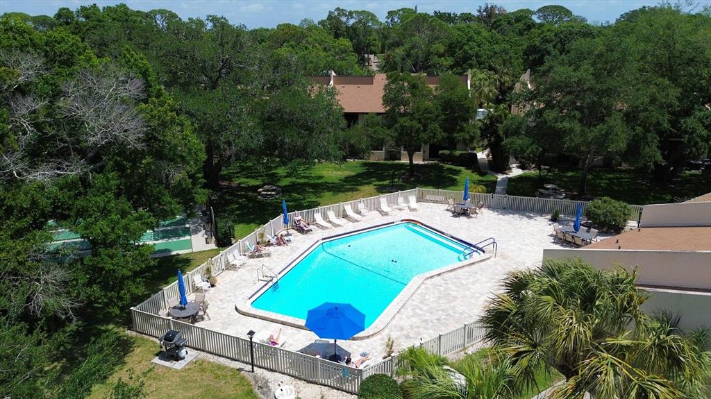 2446 CLUBHOUSE CIRCLE UNIT 202