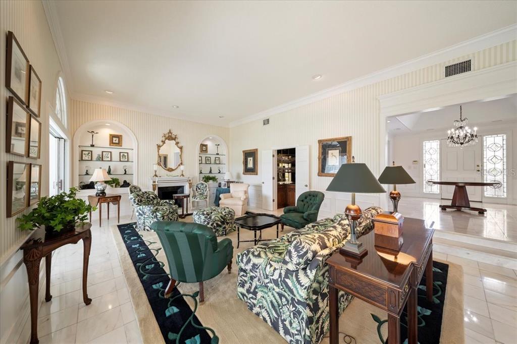 236 SAINT JAMES PARK