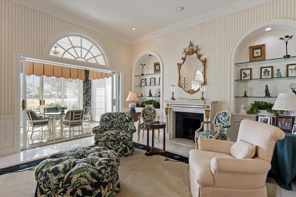 236 SAINT JAMES PARK
