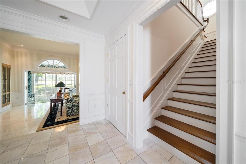 236 SAINT JAMES PARK