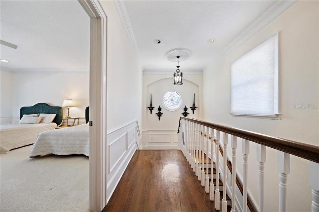 236 SAINT JAMES PARK