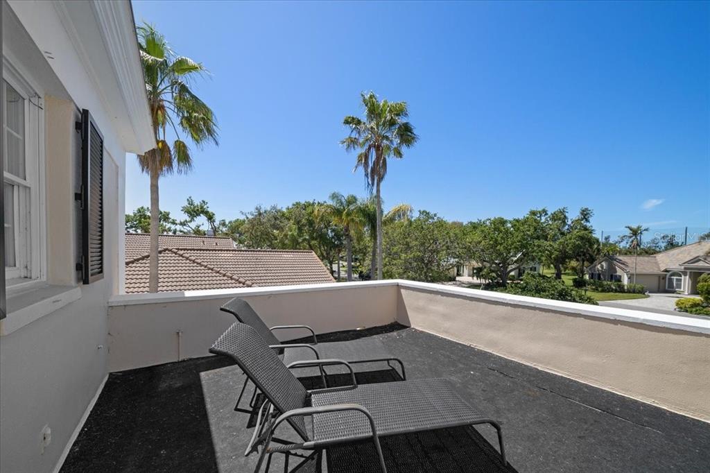 236 SAINT JAMES PARK