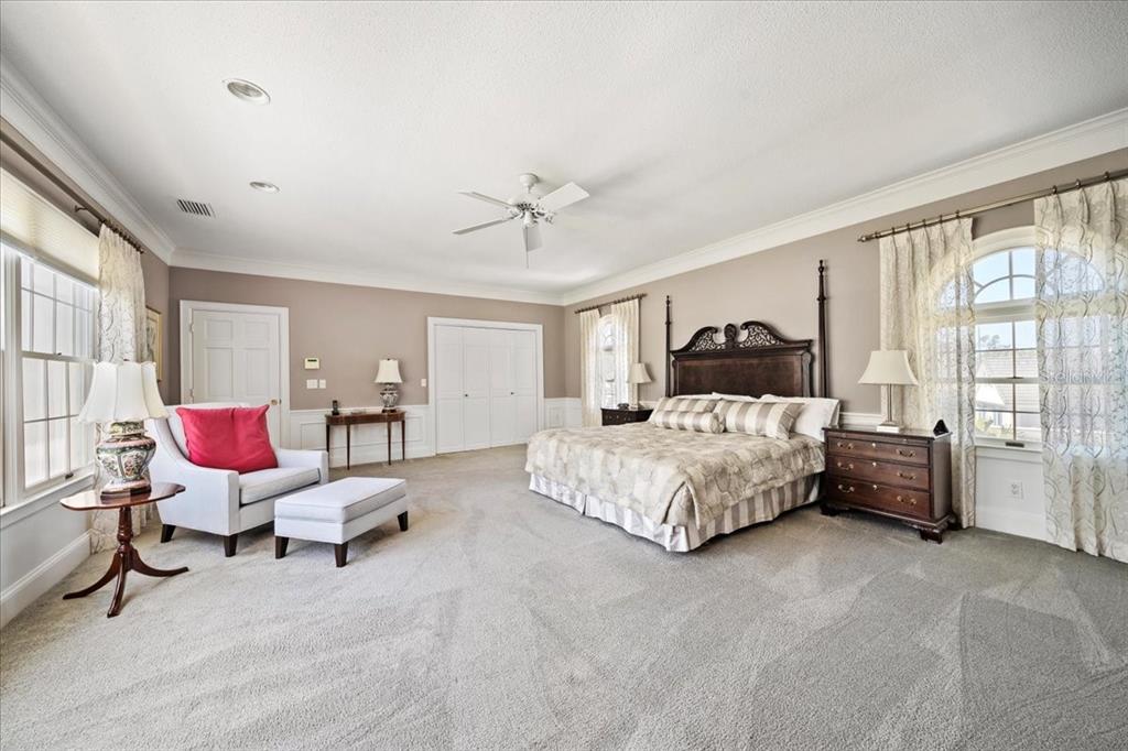 236 SAINT JAMES PARK