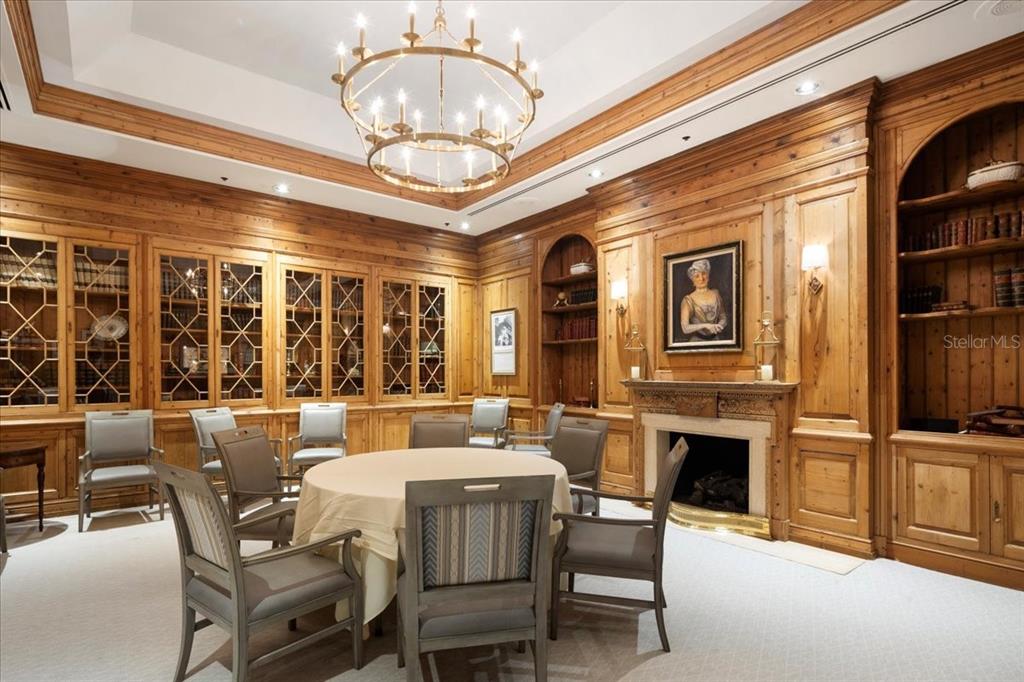236 SAINT JAMES PARK