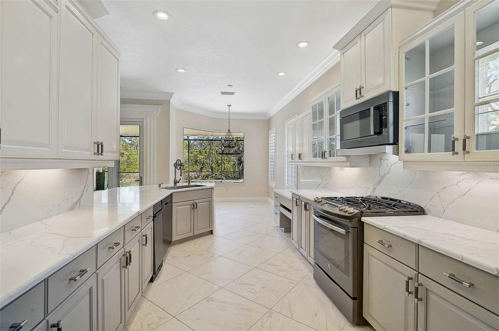 13 BAYHEAD LANE