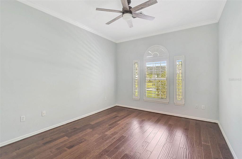 13 BAYHEAD LANE