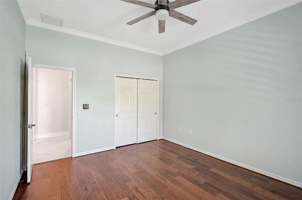 13 BAYHEAD LANE