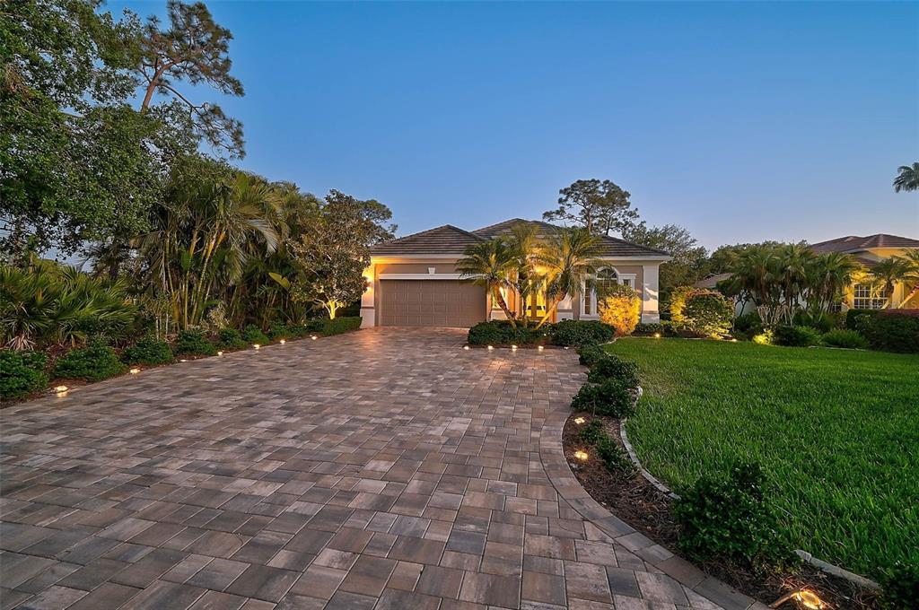 13 BAYHEAD LANE