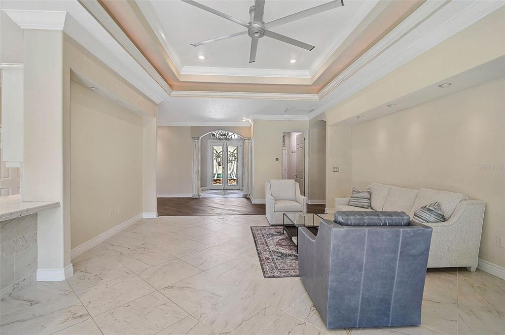 13 BAYHEAD LANE