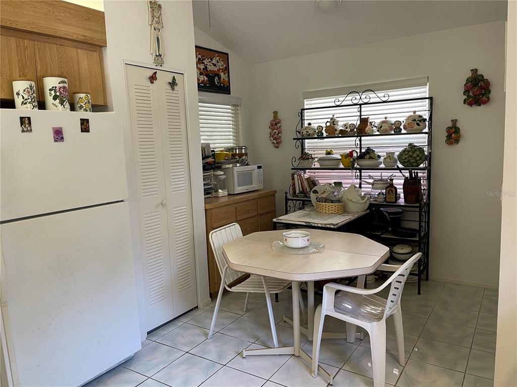 4944 VILLAGE GARDENS DRIVE UNI
