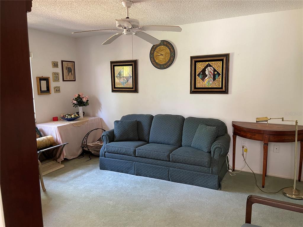 4944 VILLAGE GARDENS DRIVE UNI