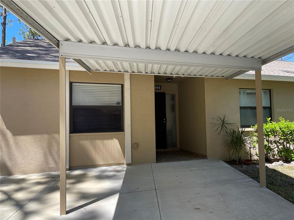4944 VILLAGE GARDENS DRIVE UNI
