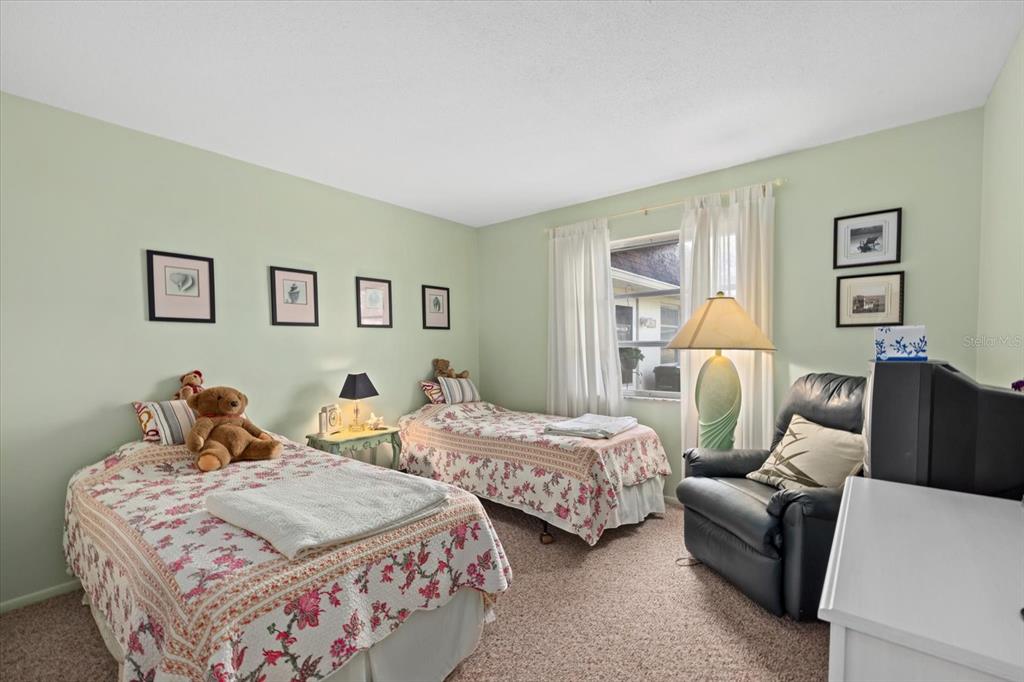 1343 GLENDALE CIRCLE W UNIT 21