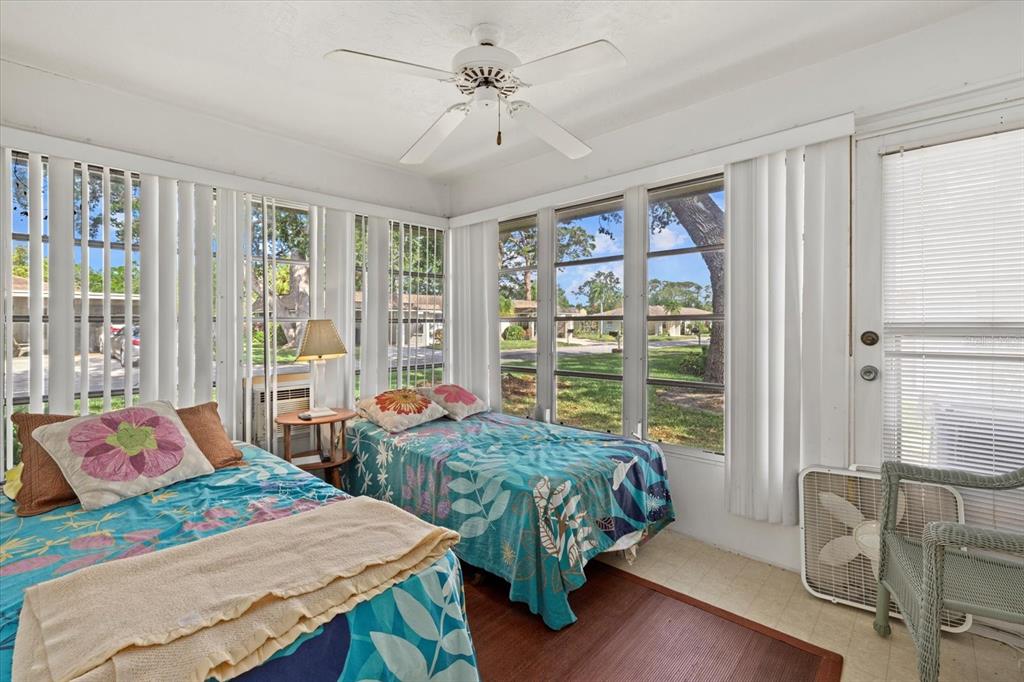 1343 GLENDALE CIRCLE W UNIT 21