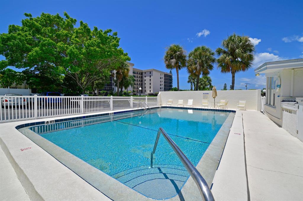 170 ROOSEVELT DRIVE UNIT 5
