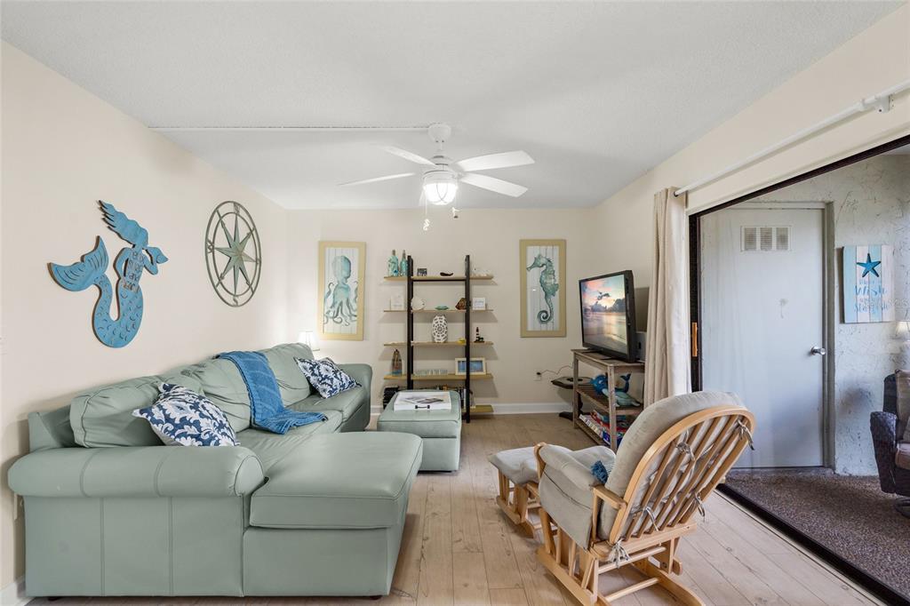 6713 MIDNIGHT PASS ROAD UNIT 4
