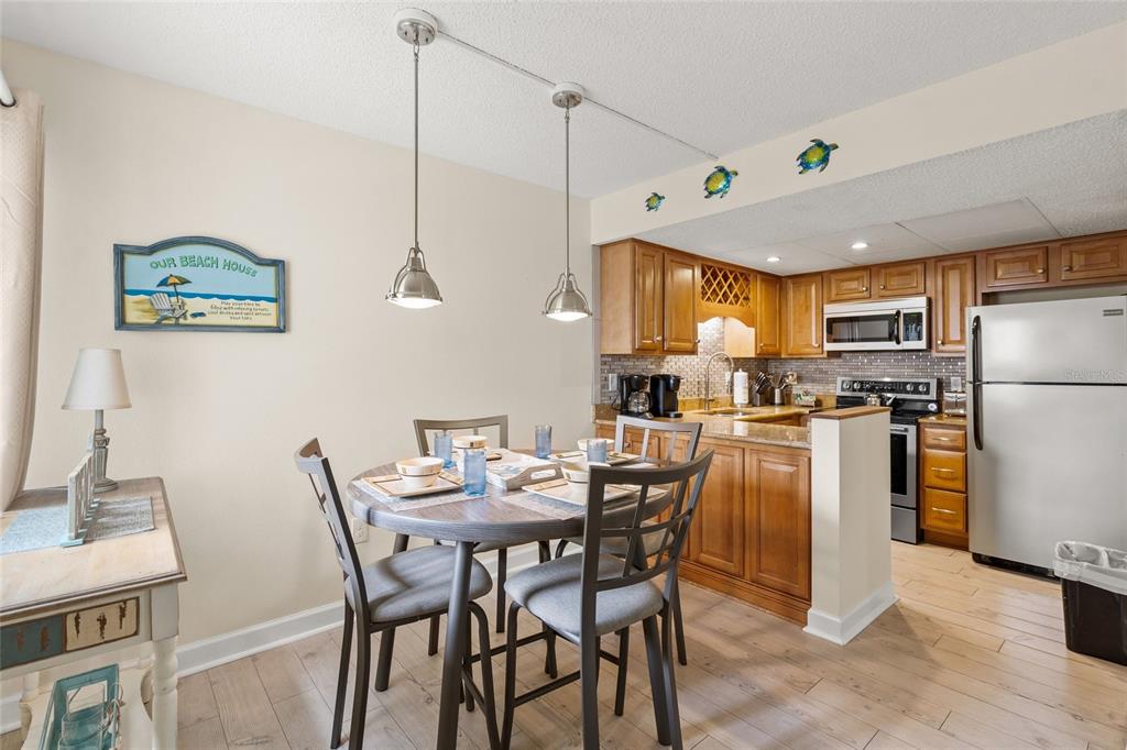 6713 MIDNIGHT PASS ROAD UNIT 4