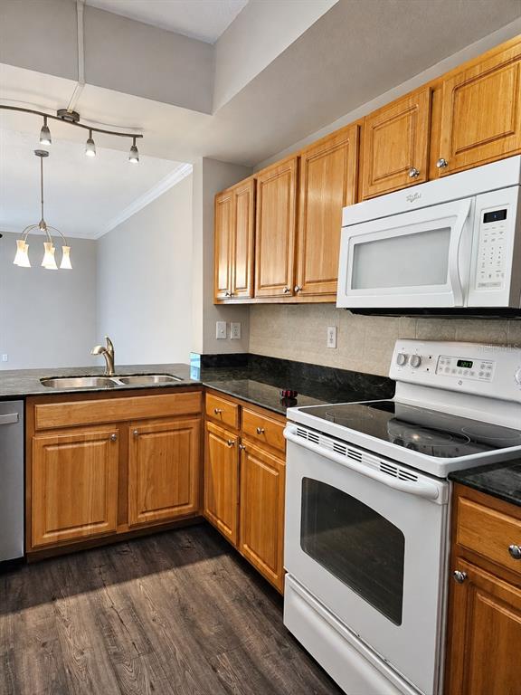 5711 BENTGRASS DRIVE UNIT 19-2
