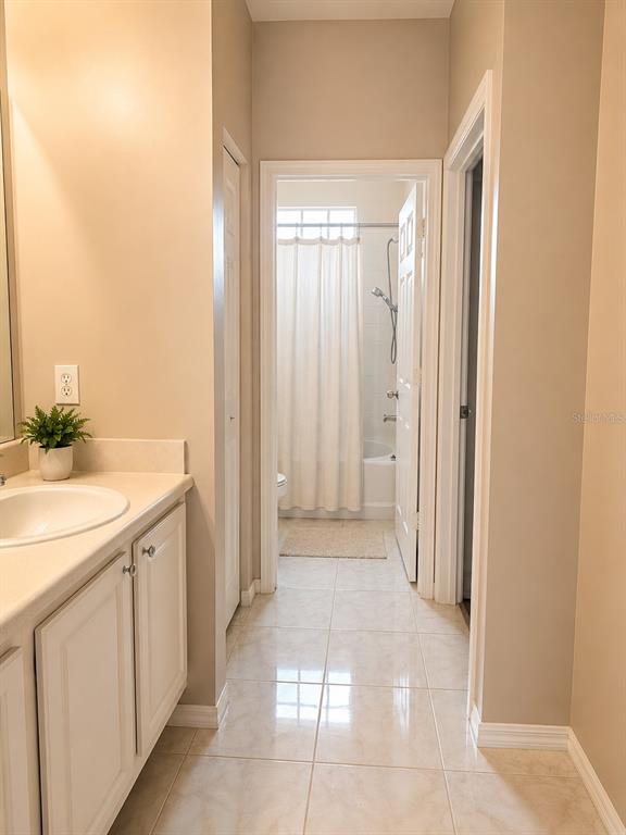 5711 BENTGRASS DRIVE UNIT 19-2
