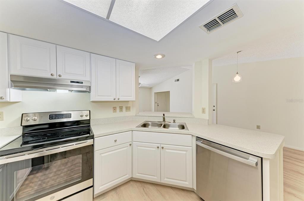 4154 CENTER POINTE CIRCLE UNIT