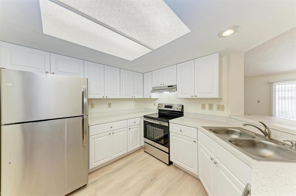 4154 CENTER POINTE CIRCLE UNIT