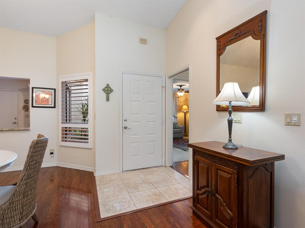 4004 WILSHIRE CIRCLE E UNIT 89