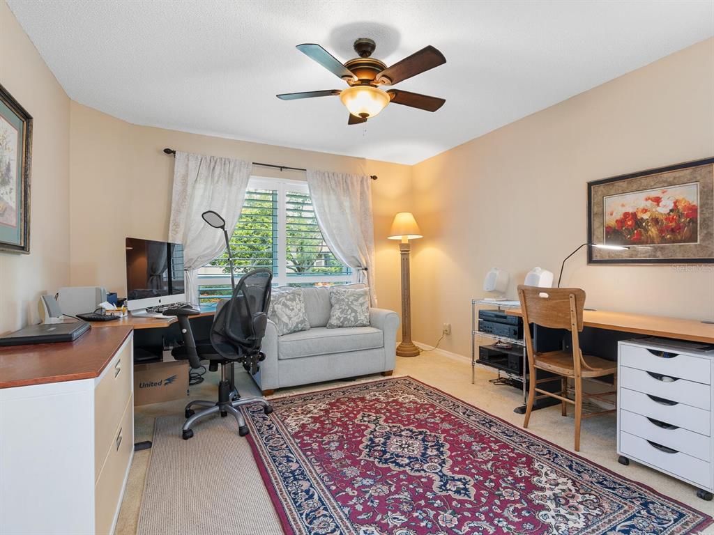 4004 WILSHIRE CIRCLE E UNIT 89