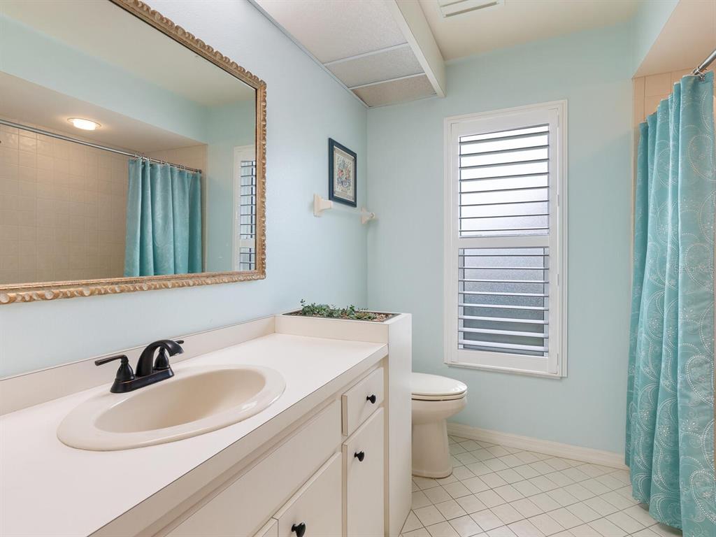4004 WILSHIRE CIRCLE E UNIT 89