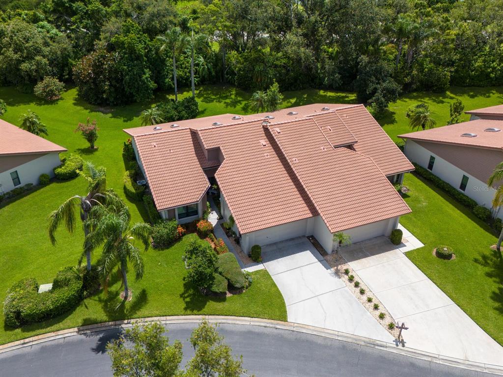 4004 WILSHIRE CIRCLE E UNIT 89
