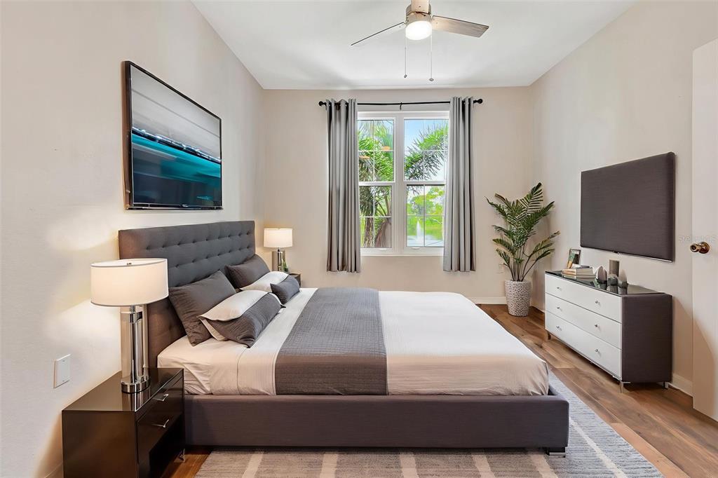 4142 CENTRAL SARASOTA PARKWAY 
