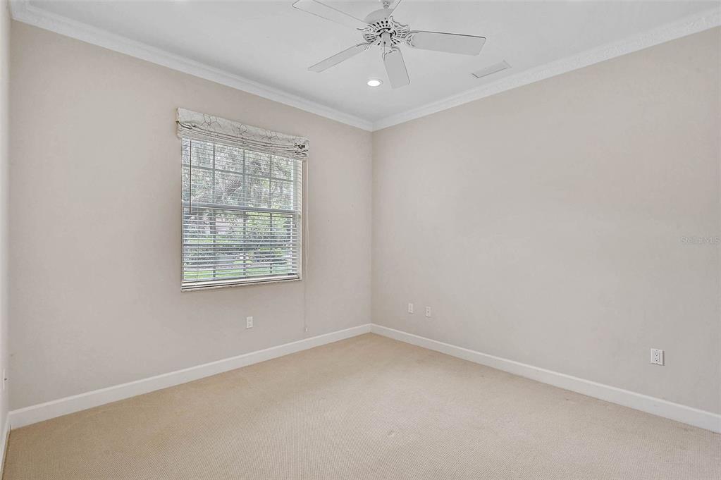 852 MACEWEN DRIVE