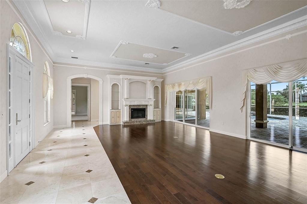 852 MACEWEN DRIVE