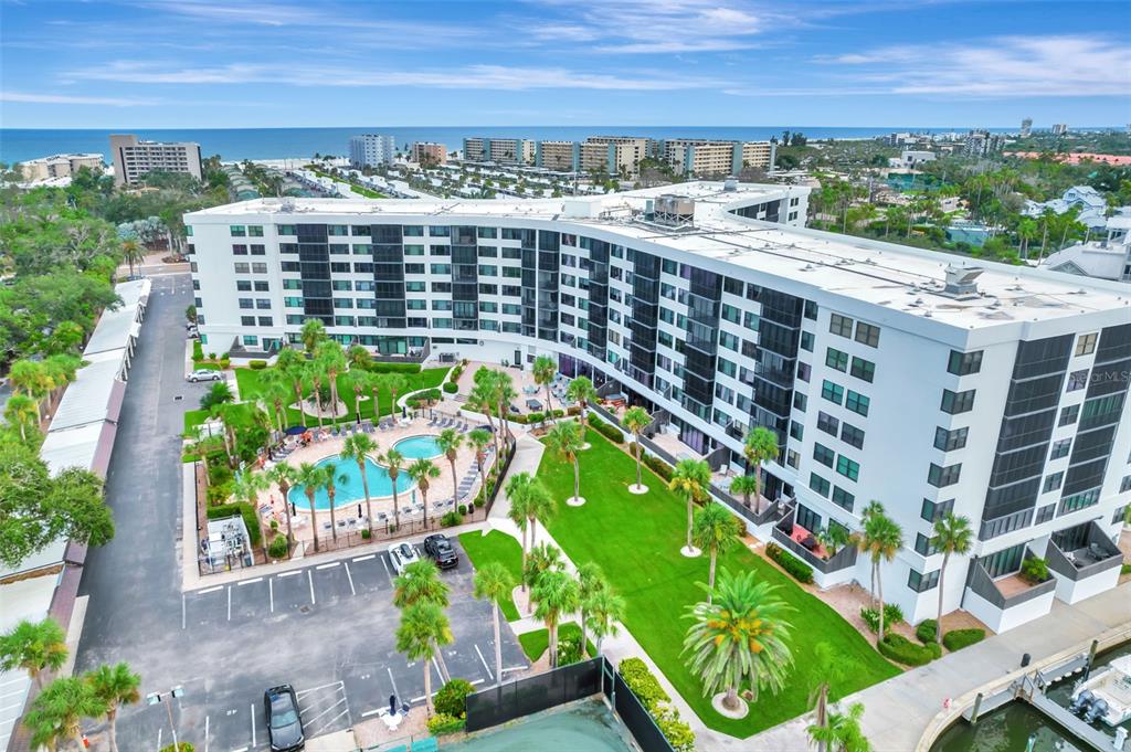 5855 MIDNIGHT PASS ROAD UNIT 3
