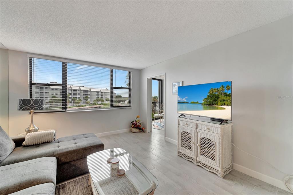 5855 MIDNIGHT PASS ROAD UNIT 3
