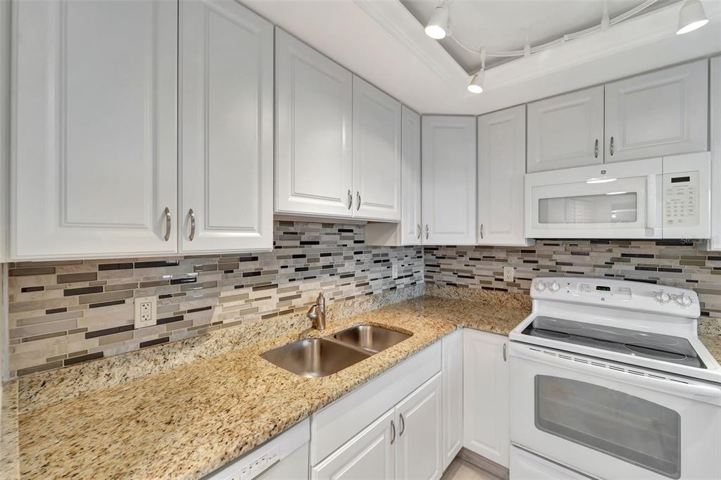 5855 MIDNIGHT PASS ROAD UNIT 3