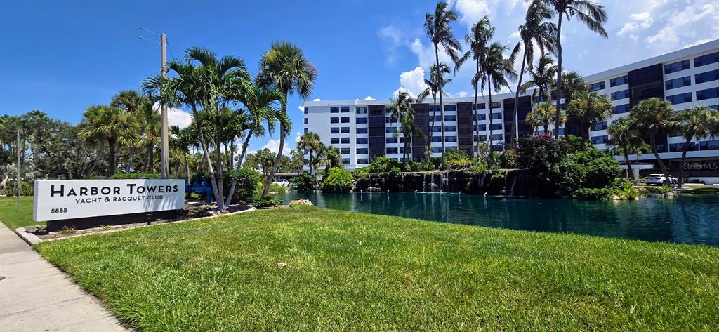 5855 MIDNIGHT PASS ROAD UNIT 3