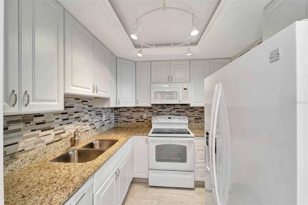 5855 MIDNIGHT PASS ROAD UNIT 3