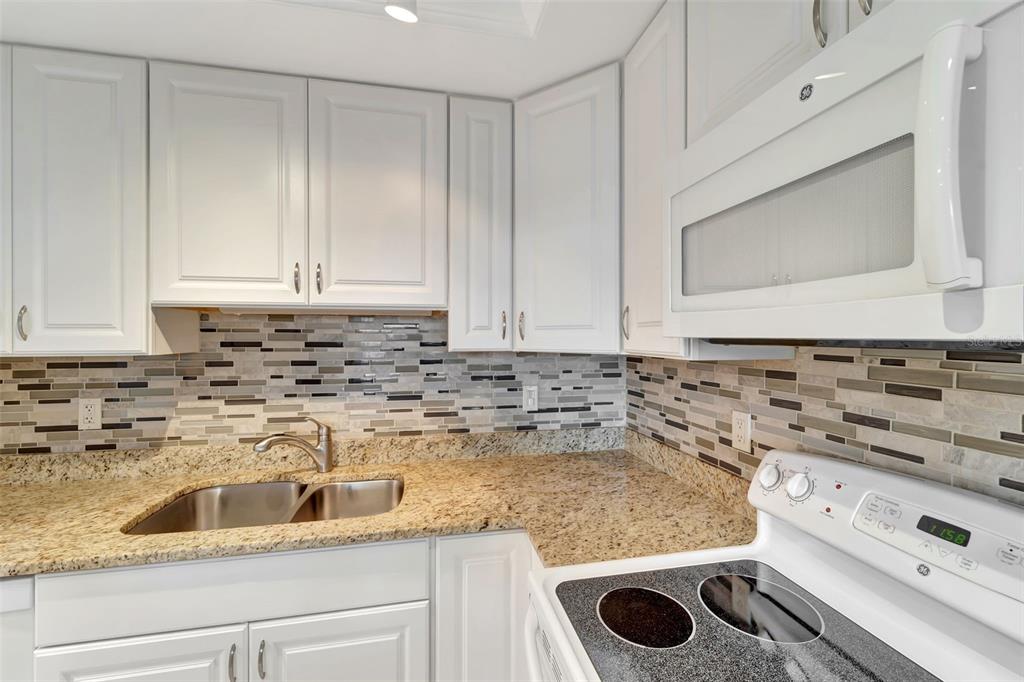 5855 MIDNIGHT PASS ROAD UNIT 3