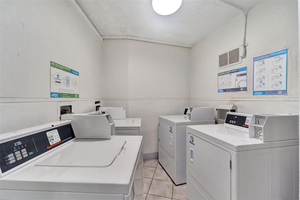 5855 MIDNIGHT PASS ROAD UNIT 3