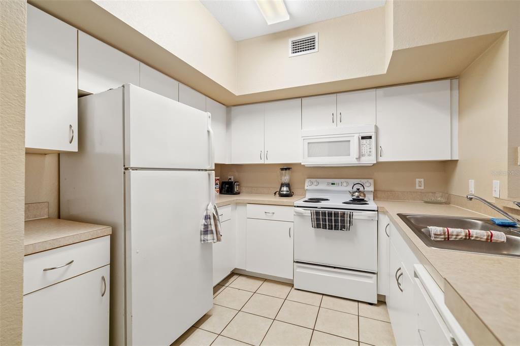 4142 CENTRAL SARASOTA PARKWAY 