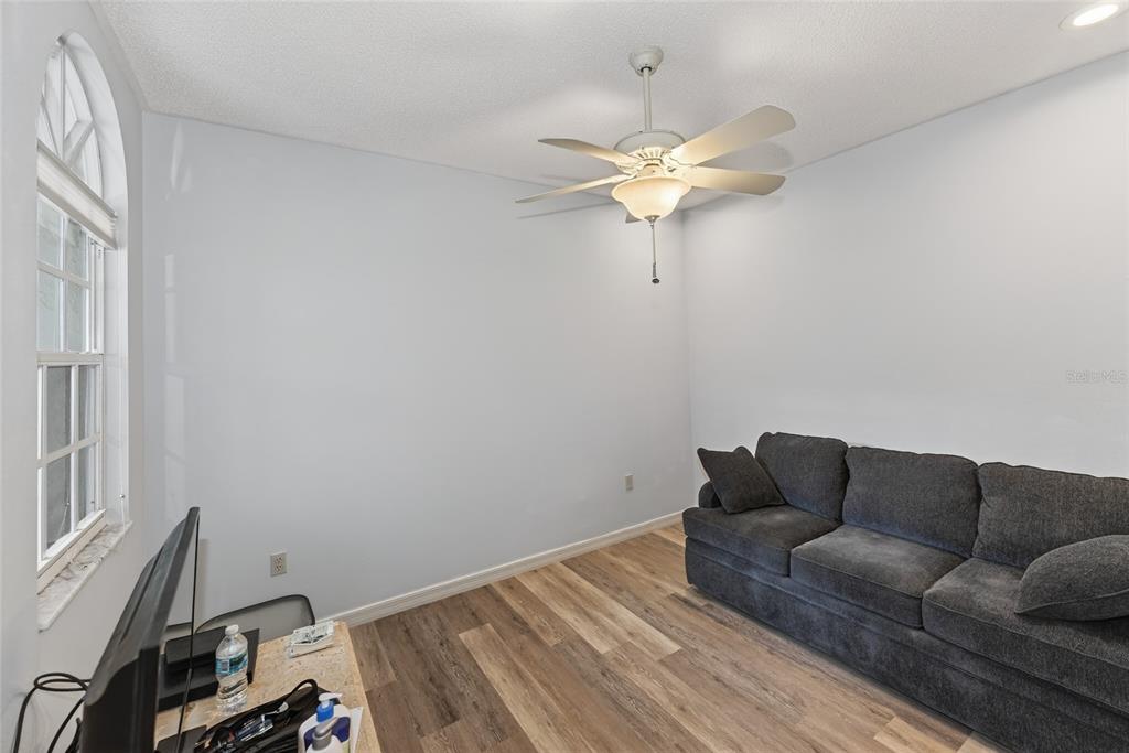 5633 E LONG COMMON COURT UNIT 